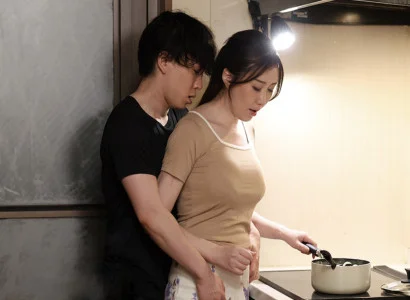 Mẹ kế dâm loạn làm tình với con chồng